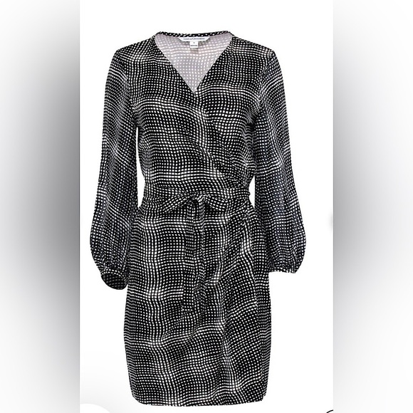 Diane Von Furstenberg Black & White Plaid Printed Silk Wrap Dress Size 4. - Picture 1 of 9